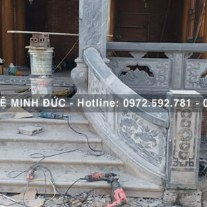 Bậc thềm đá